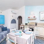 Daire Elegante Al Mare Agrustos