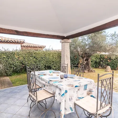 Apartment Elegante Villetta Al Mare Agrustos